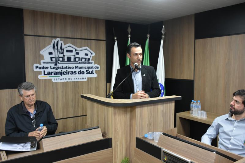 Câmara recebe diretor da UFFS, que anuncia novos cursos e destaca injeção de R$ 47 milhões anuais na economia local